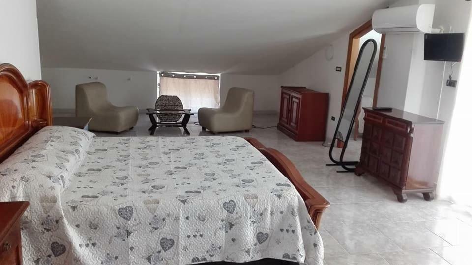B&B Sentiero Romantico Эболи Экстерьер фото